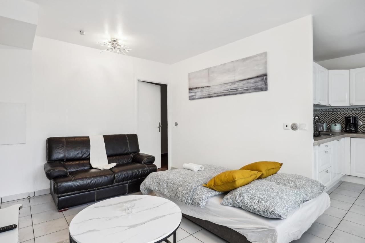 Apart-chic-les-ulis With Balcon, Terrasse And Parking *