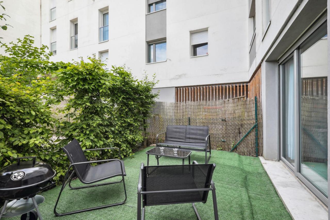 Apartment Apart-chic-les-ulis With Balcon, Terrasse And Parking Les Ulis