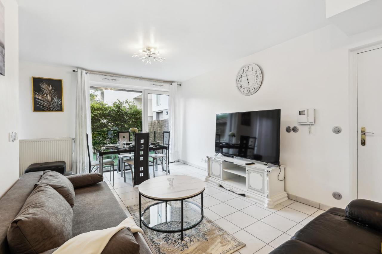 Apart-chic-les-ulis With Balcon, Terrasse And Parking *